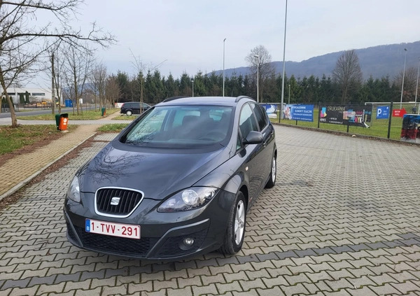 Seat Altea XL cena 23900 przebieg: 230000, rok produkcji 2012 z Nidzica małe 277